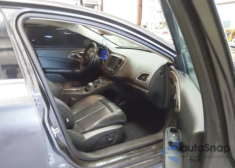 2015 Chrysler 200 C z USA, uszkodzony, nr VIN 1C3CCCEG1FN583352